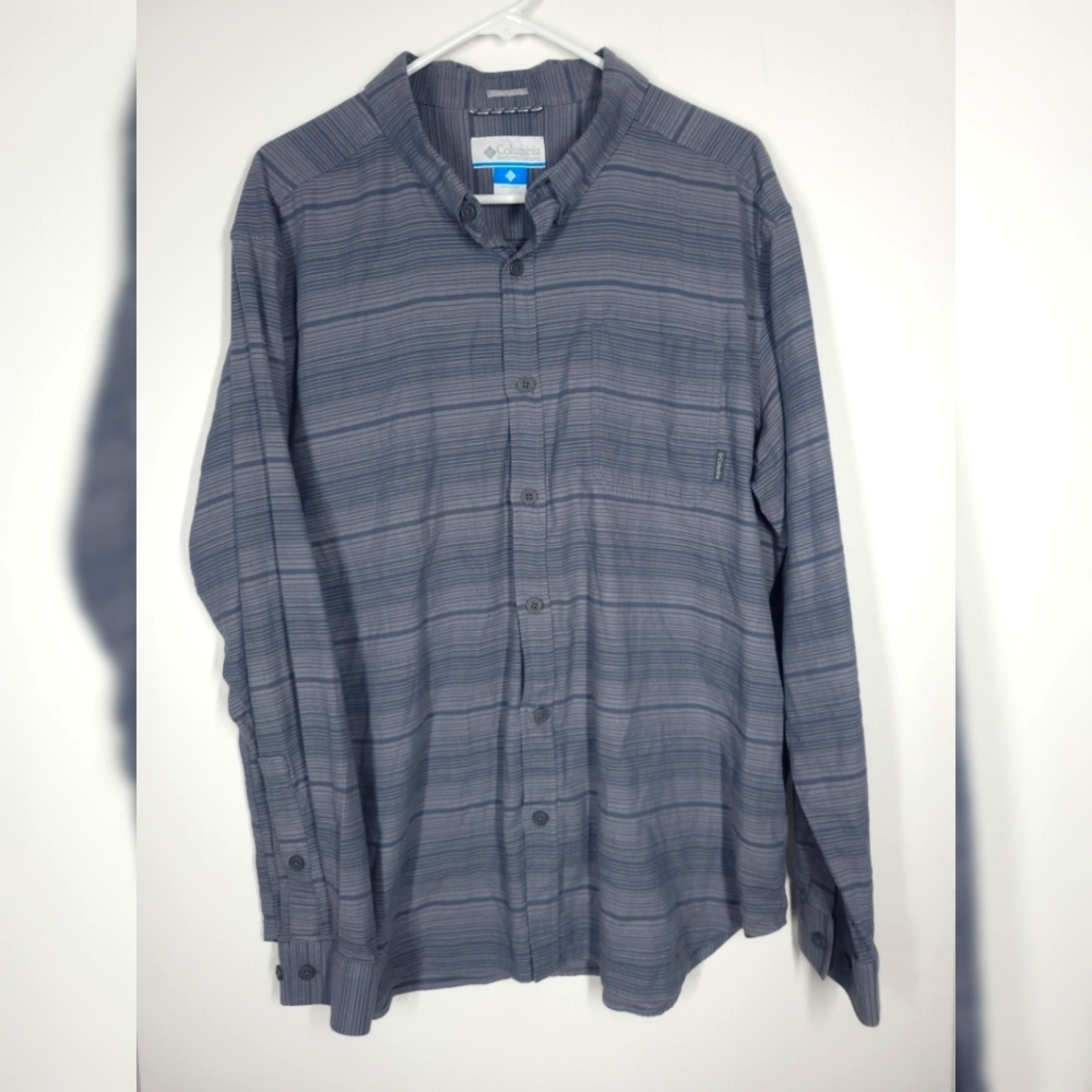 Columbia Blue Gray Striped Button Front Top Extra Large